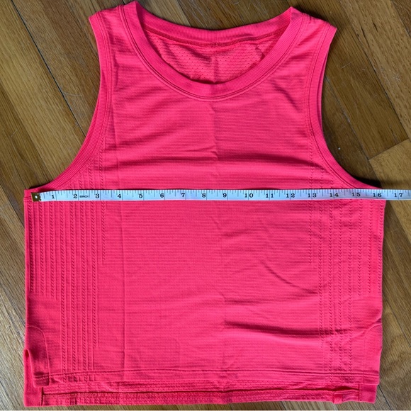 lululemon athletica Tops - Lululemon High-Low Cropped Tank Top 4